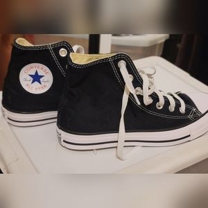 Black converse men's 5.5 women's 7.5